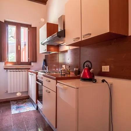 Oasi Torre Del Colle בוואניה