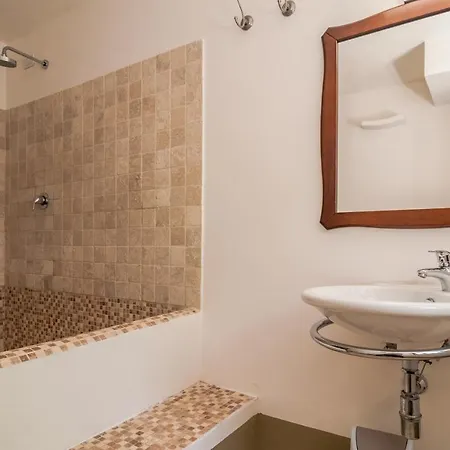 Oasi Torre Del Colle בית חווה