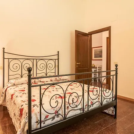 Oasi Torre Del Colle בית חווה