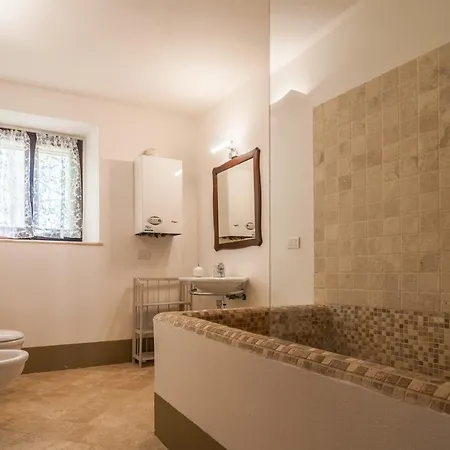 בית חווה Oasi Torre Del Colle בוואניה