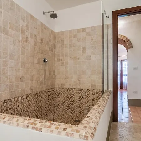 Oasi Torre Del Colle בוואניה