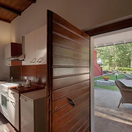 Oasi Torre Del Colle בוואניה